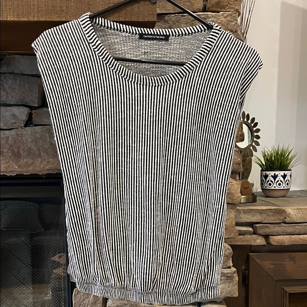 🌷3 Tops for $18 - Caution To The Wind Black & White Vertical Stripe Tank, Sz S